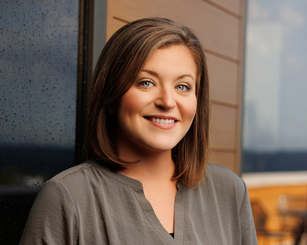 Khaki Minick promoted to assistant vice president, Branch Manager and Commercial Lender at Citizens Bank