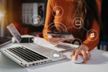 digital-marketing-media-in-virtual-icon-globe-shap-2024-12-19-12-42-58-utc350